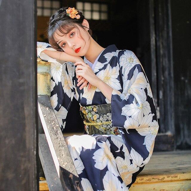 Kimono Femme Traditionnel Bleu Fleurs Blanches-M-